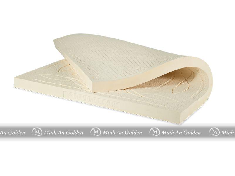 Đệm Diamond Luxury với độ dày tiêu chuẩn Đệm Diamond Luxury với độ dày tiêu chuẩn