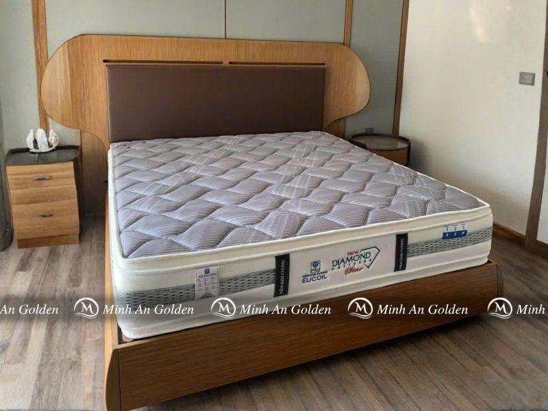 Mẫu đệm lò xo túi Star Diamond cao cấp với thiết kế sang trọng