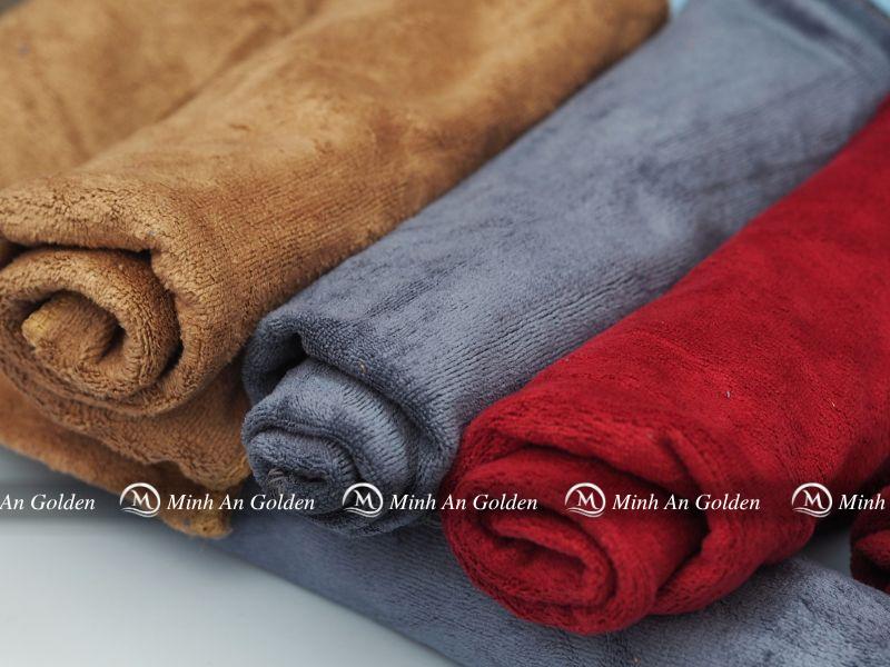 Khăn mặt Microfiber thấm hút, khô nhanh, và kháng khuẩn