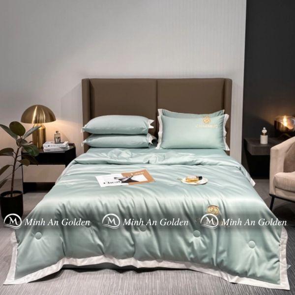 chan-ga-goi-lua-charming-4