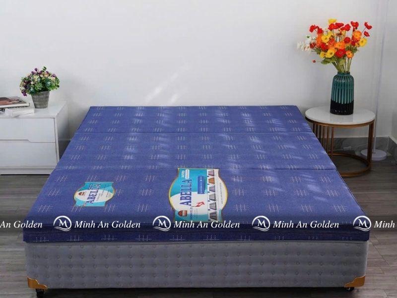 Đệm bông ép Abella với vỏ bọc gấm cao cấp, thoáng khí