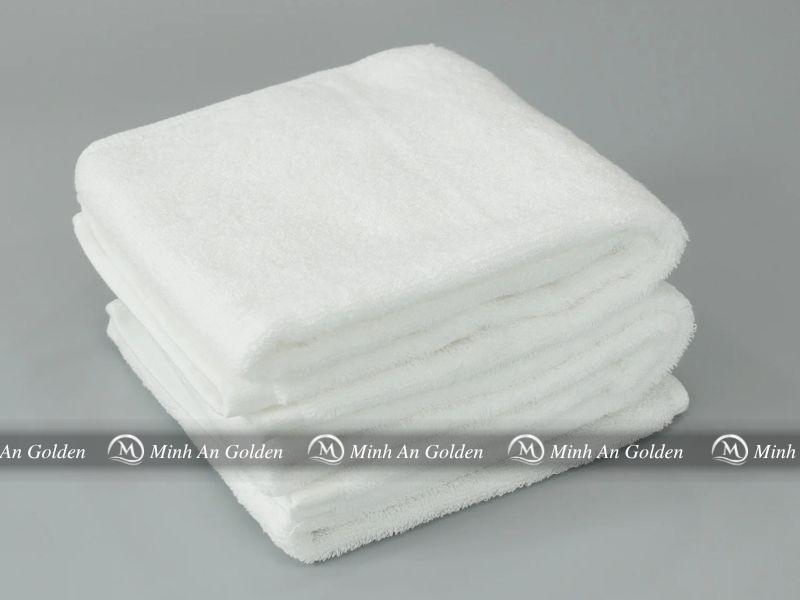 Thảm trắng cotton hút ẩm nhanh, giúp lau khô chân tức thì