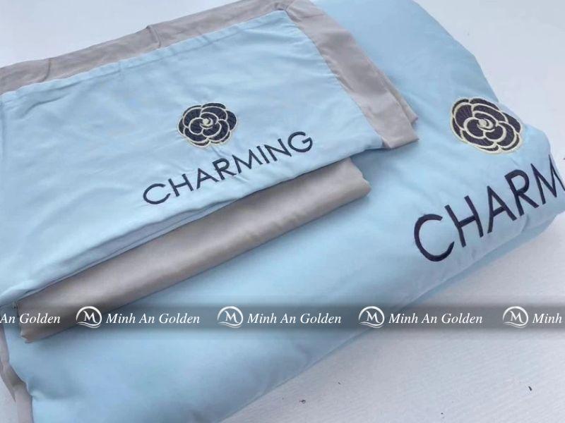 Bộ sản phẩm đầy đủ gồm chăn, ga và vỏ gối đầu lụa Charming Bộ sản phẩm đầy đủ gồm chăn, ga và vỏ gối đầu lụa Charming