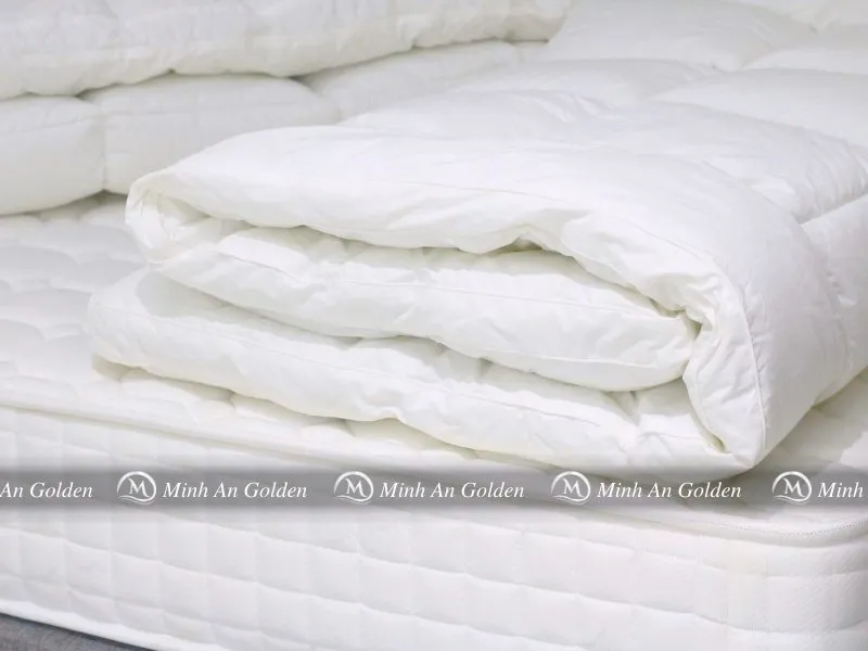 Bề mặt vải T233 có khả năng thoáng khí giúp hạn chế cảm giác bí nóng