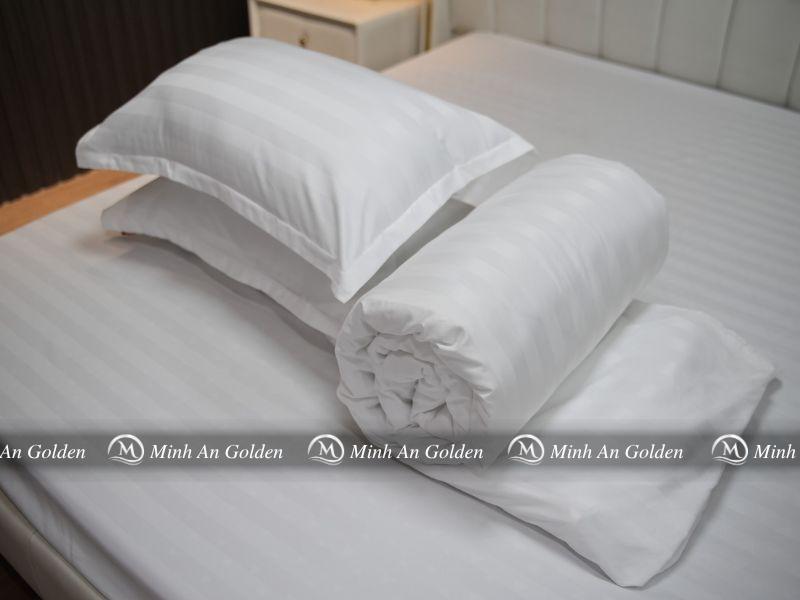 Chất liệu cotton poly thoáng khí, mềm mịn khi nằm Chất liệu cotton poly thoáng khí, mềm mịn khi nằm