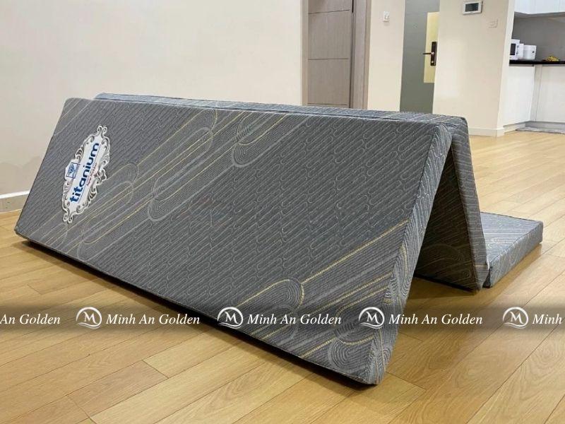 Ảnh nệm Titanium Kim Cương với bề mặt họa tiết cao cấp