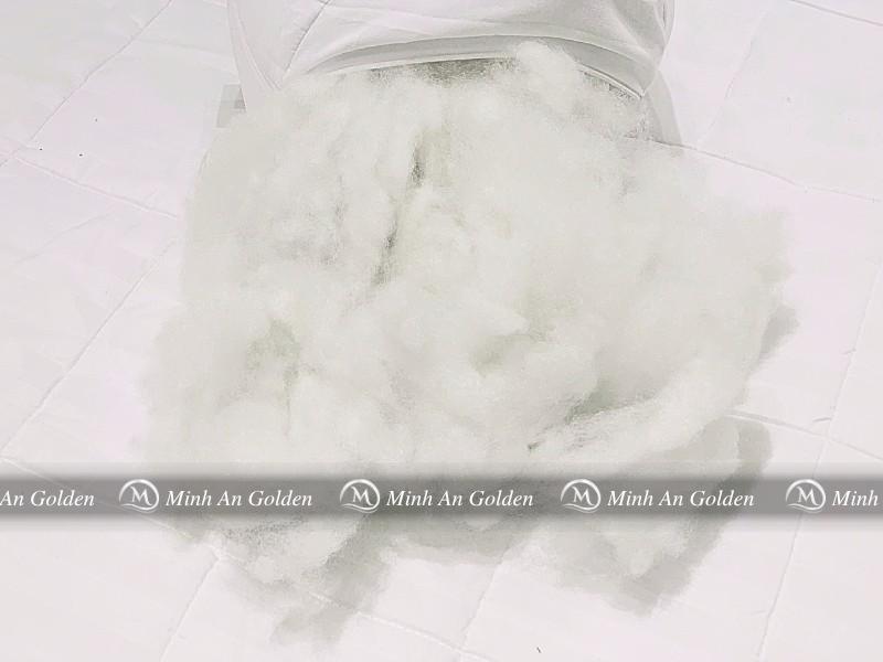 Bông gòn nhân tạo 7D có độ đàn hồi cao, mềm và giữ form tốt
