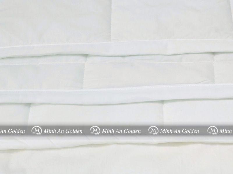 Ruột chăn gòn Dulux có độ bền cao, hạn chế xẹp lún và kháng khuẩn tốt
