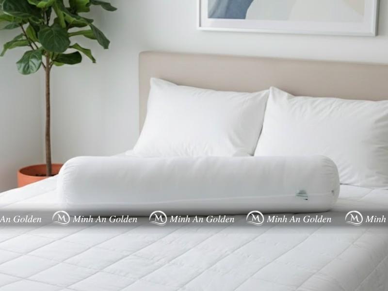 Ruột gối ôm Dulux được sử dụng phổ biến trong gia đình và khách sạn