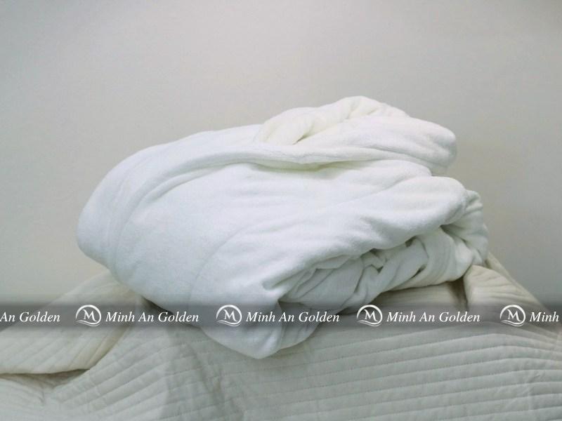 Áo tắm cotton sợi bông kết cấu dệt chặt và mịn