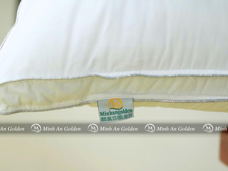 Thiết kế 2 viền ruột gối bông Microfiber Luxury