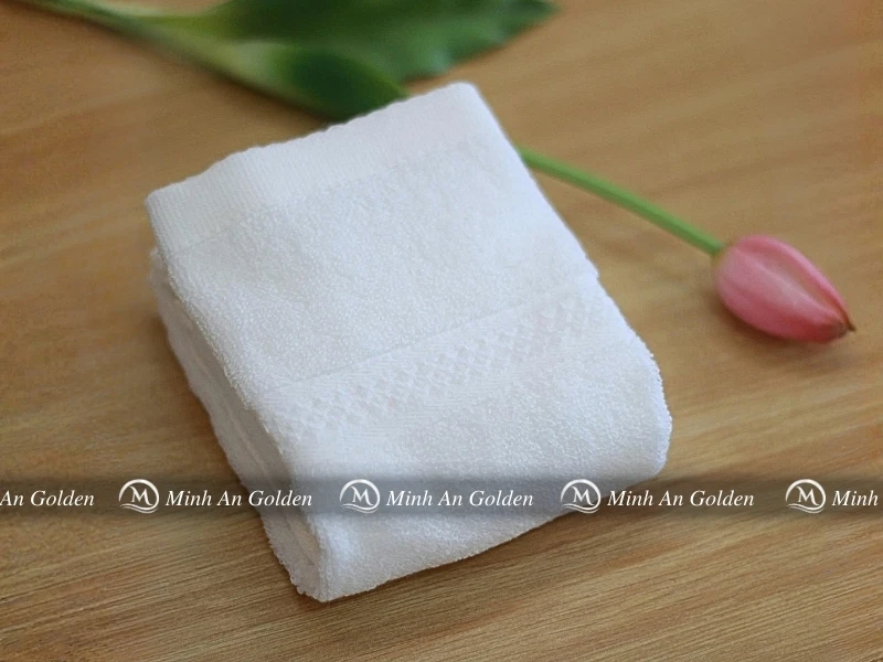 Khăn mặt khách sạn hút ẩm tốt, lau khô da nhẹ nhàng