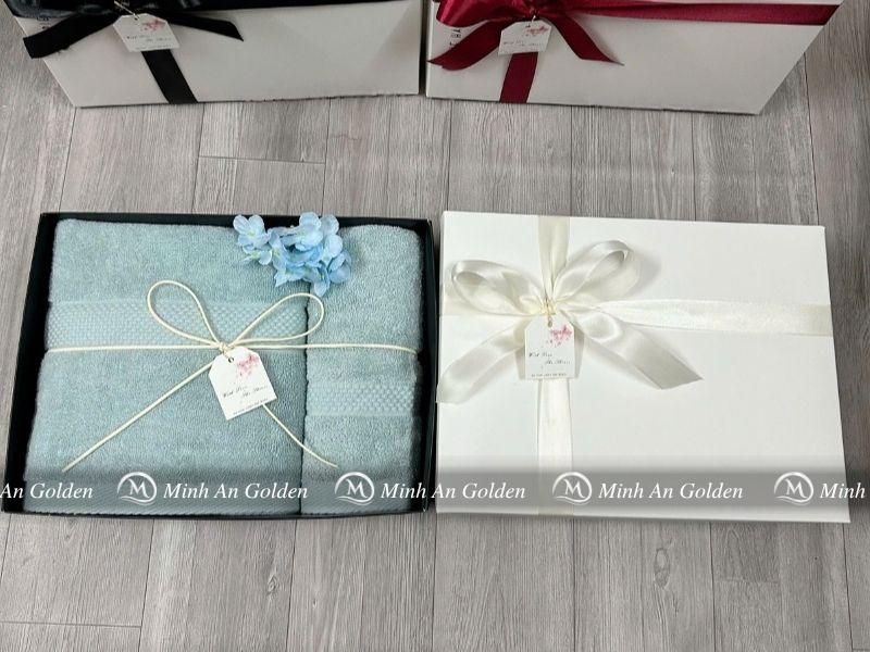 Khăn logo là món quà tặng tinh tế, mang dấu ấn thương hiệu Khăn logo là món quà tặng tinh tế, mang dấu ấn thương hiệu