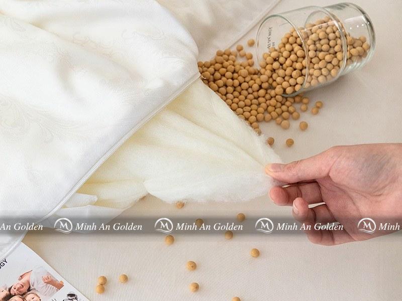 Ruột chăn xơ mềm và cực kỳ thân thiện với da